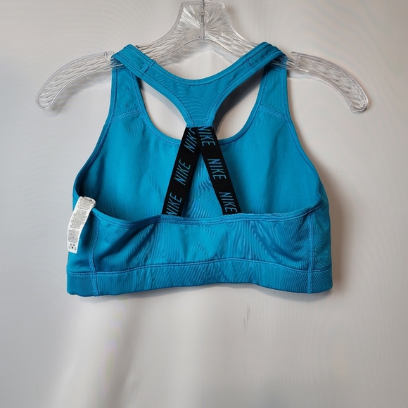 Nike sports bra with black back straps - Picture 2 of 2